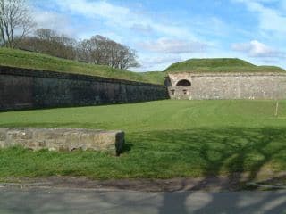 elizabethan_walls_image__large