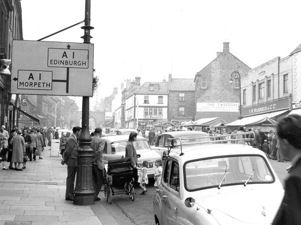dm-1-473_-_mr_moor__large
