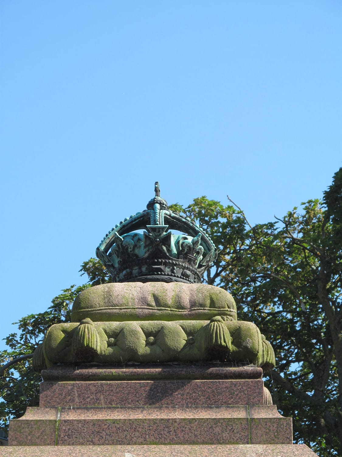Castlegate fountain 3